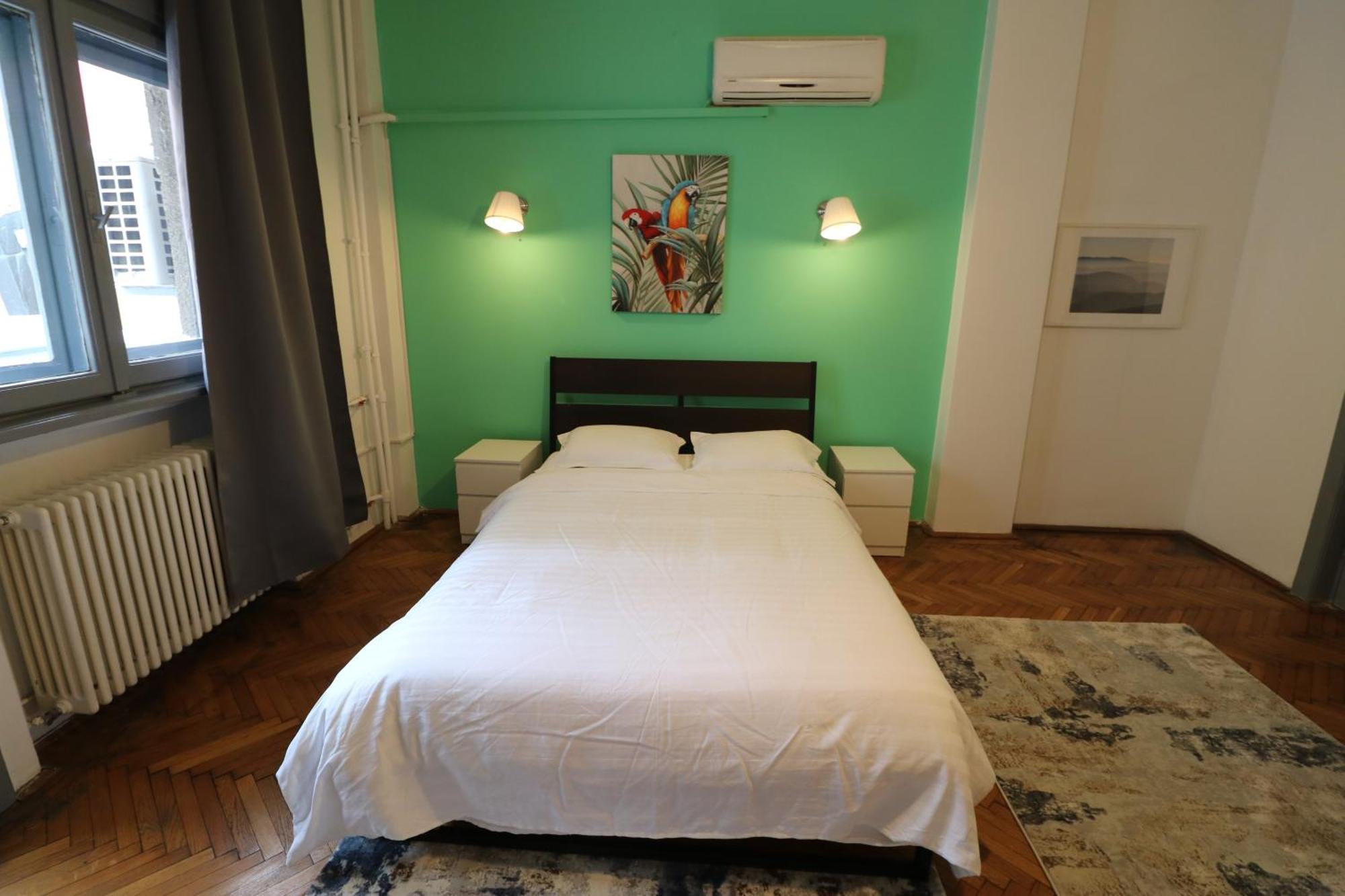 Cozy Old Town - Free Minibar *