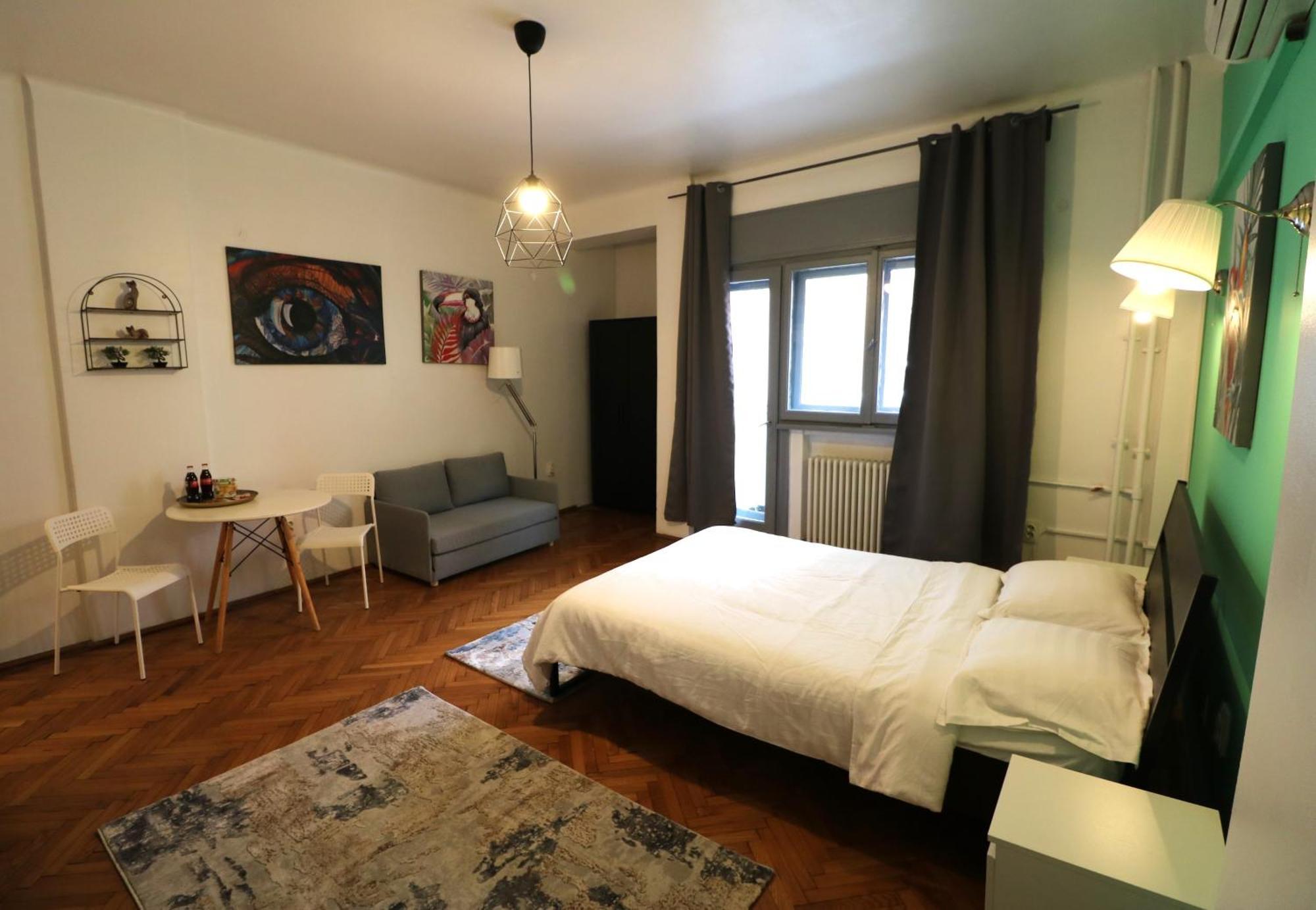 Cozy Old Town - Free Minibar